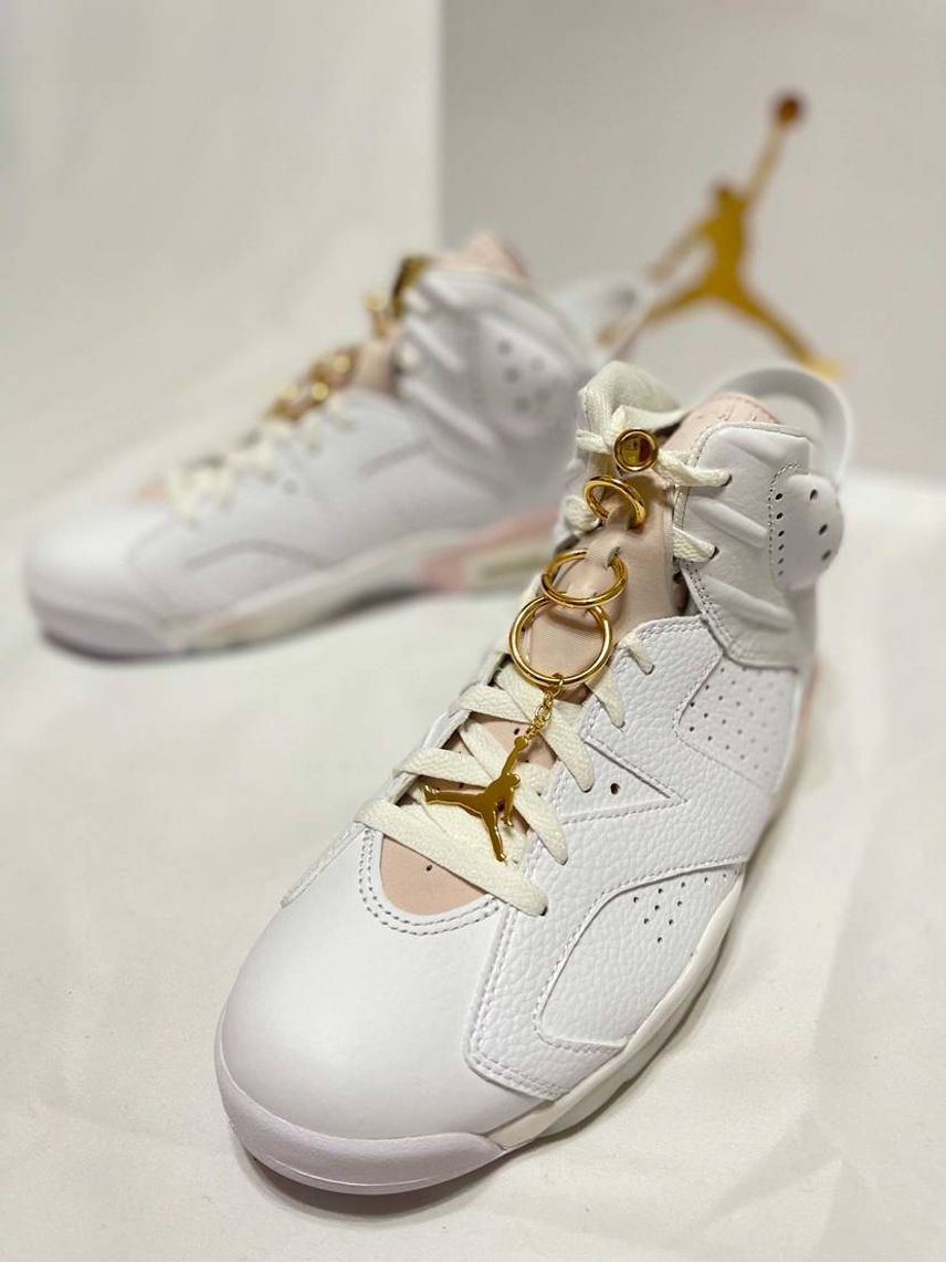 AJ6の白欲しかったらゴッテム笑笑
可愛い😍
良かったらInstagr