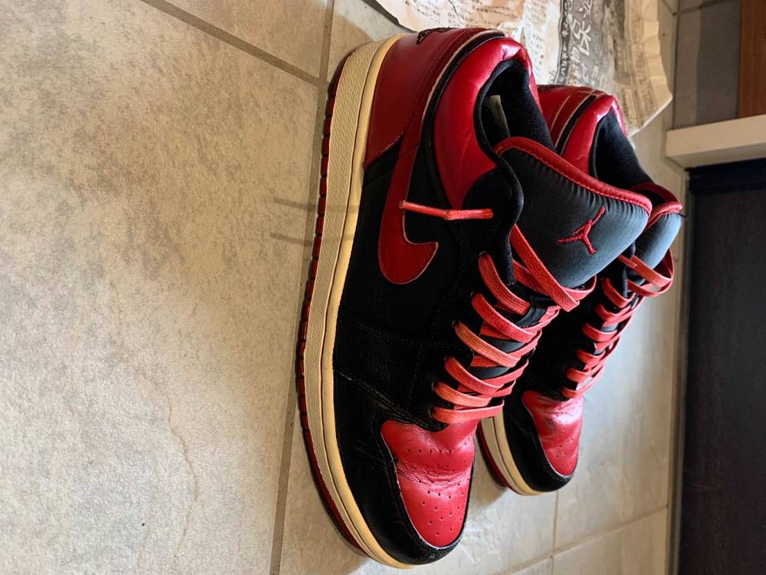 12年くらい前のジョーダン1が劣化によりビンテージ風になったwこれはこれでカッコ