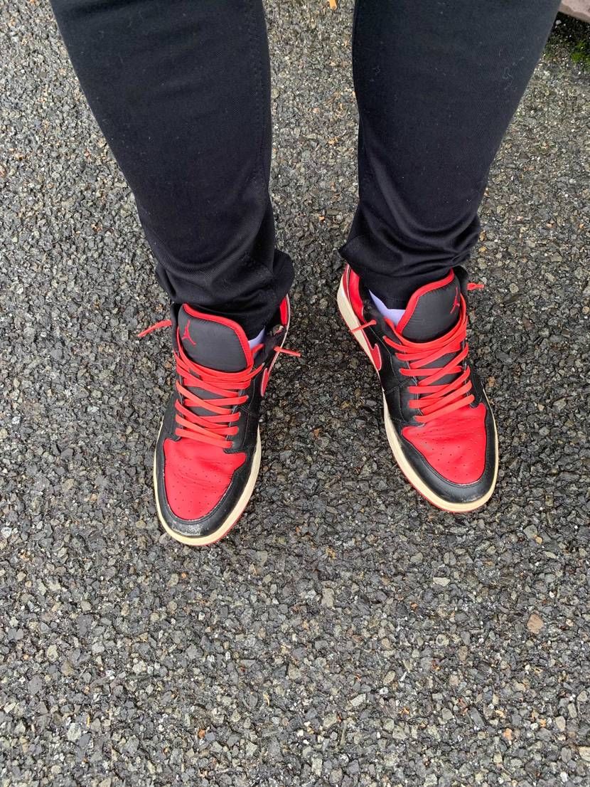 今日は雨だからこのNIKE Air Jordan 1 Pha