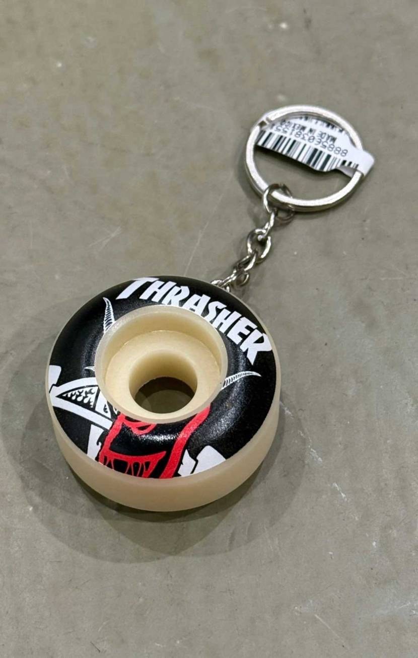 こんにちは😃
今日は久しぶりに白ガム🤩
シンプルカラーに