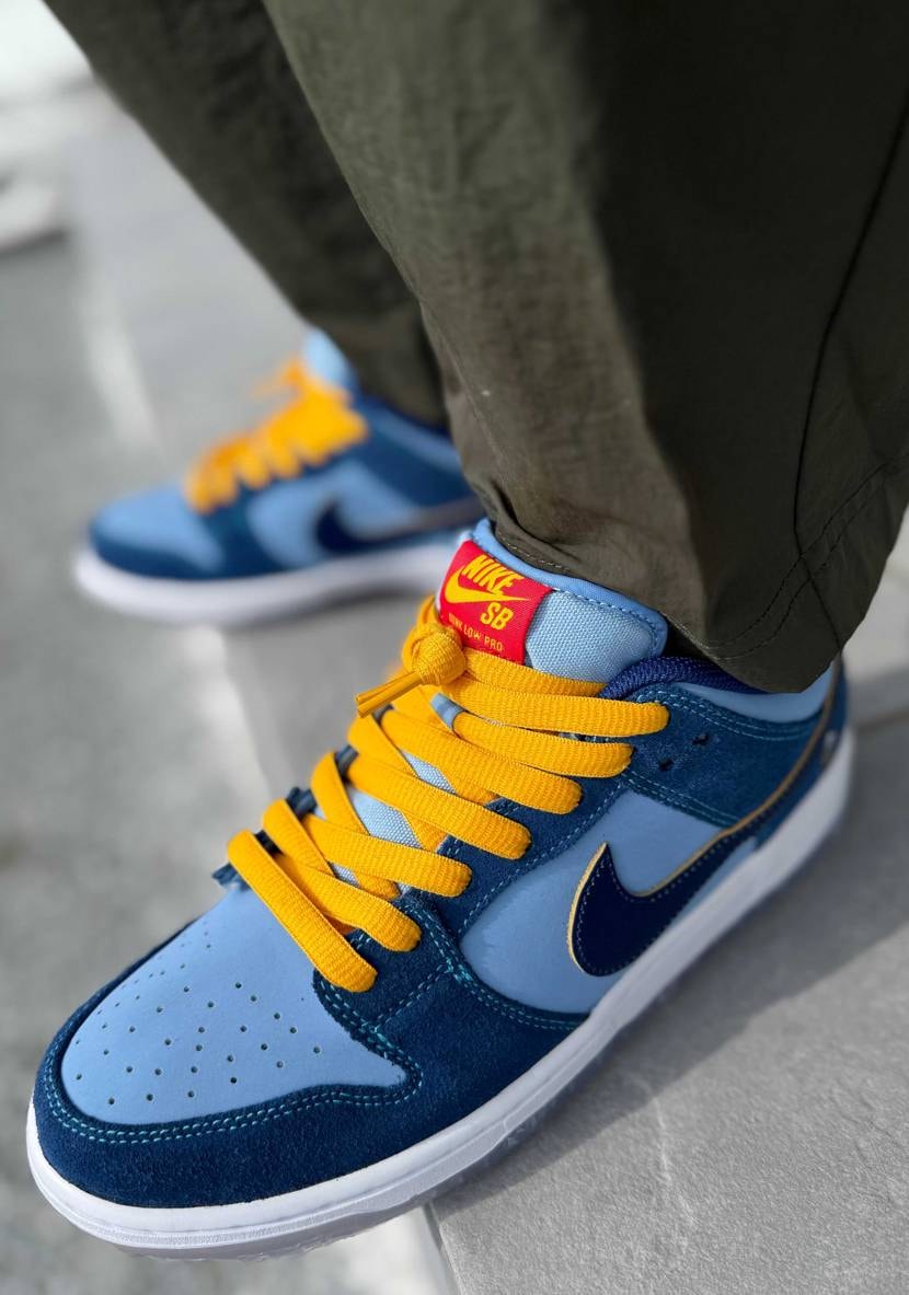 今日は久しぶりにワイソー😋
ヒールのカモメとスケボーの刺繍が可愛くてカラーリン