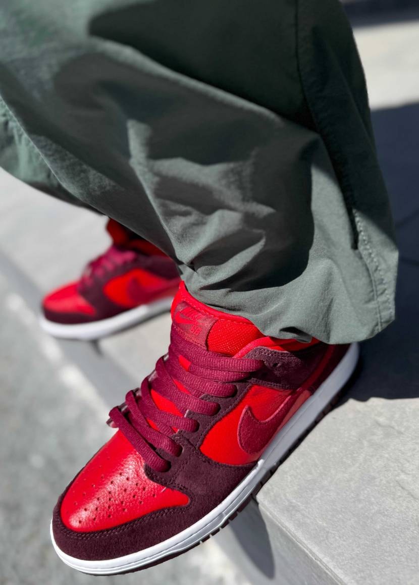 こんにちは〜🙌
今日も天気良いすね☀️
そんな足元はフル