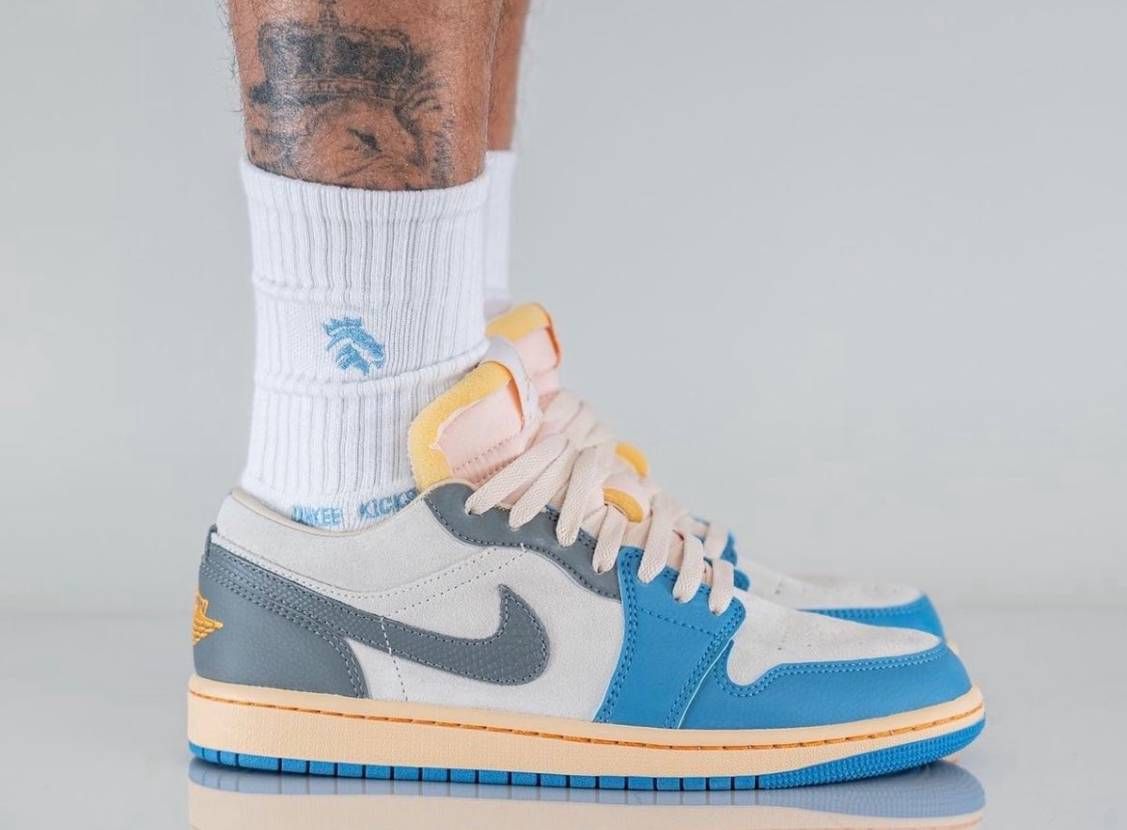 ご存知の方いらっしゃいましたら教えてください🙇‍♂️
このソックスはどこで買え