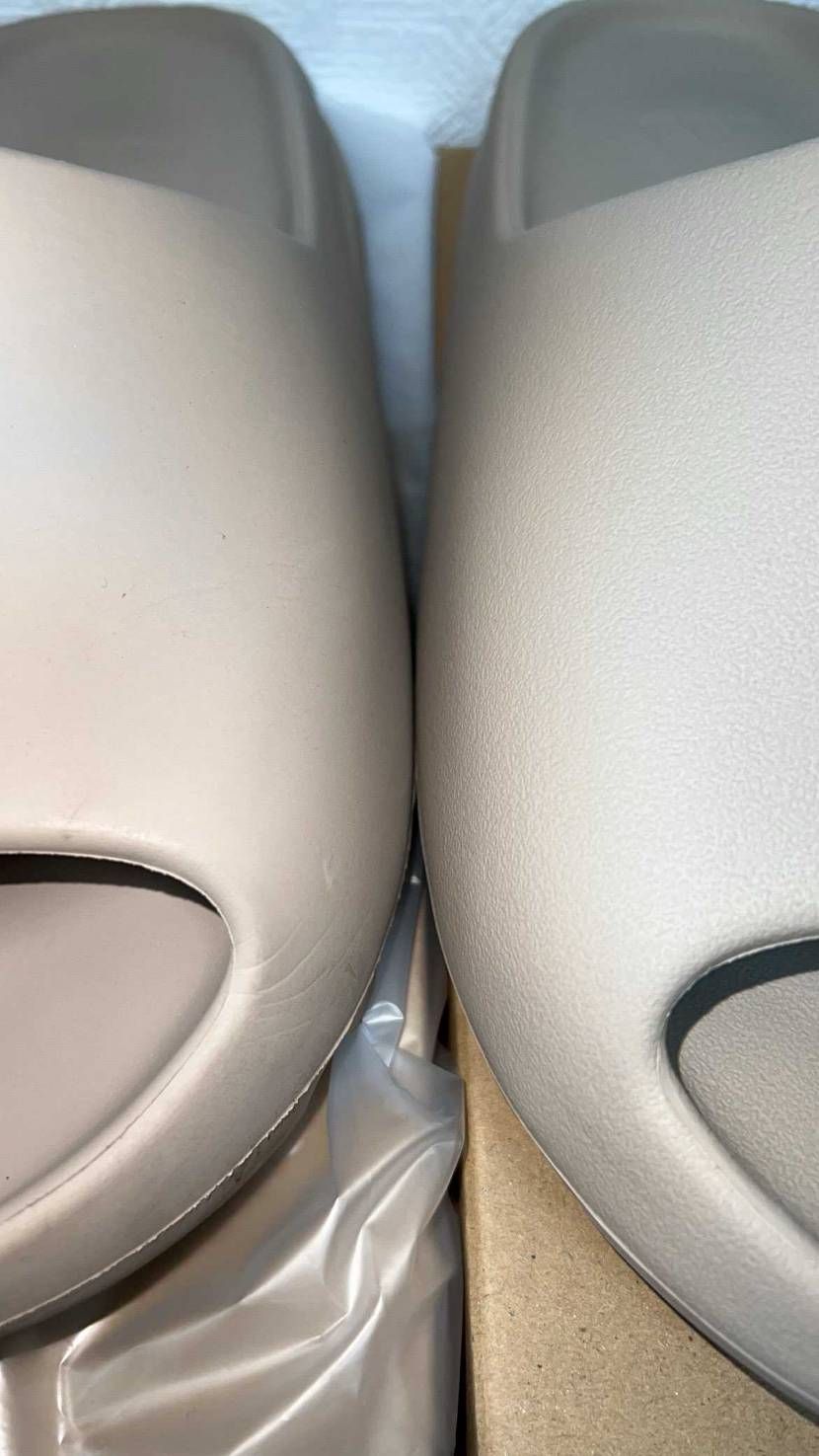 質感が違いますね…ザラザラしてる
よく見たら品番も違う🤦🏻♂️