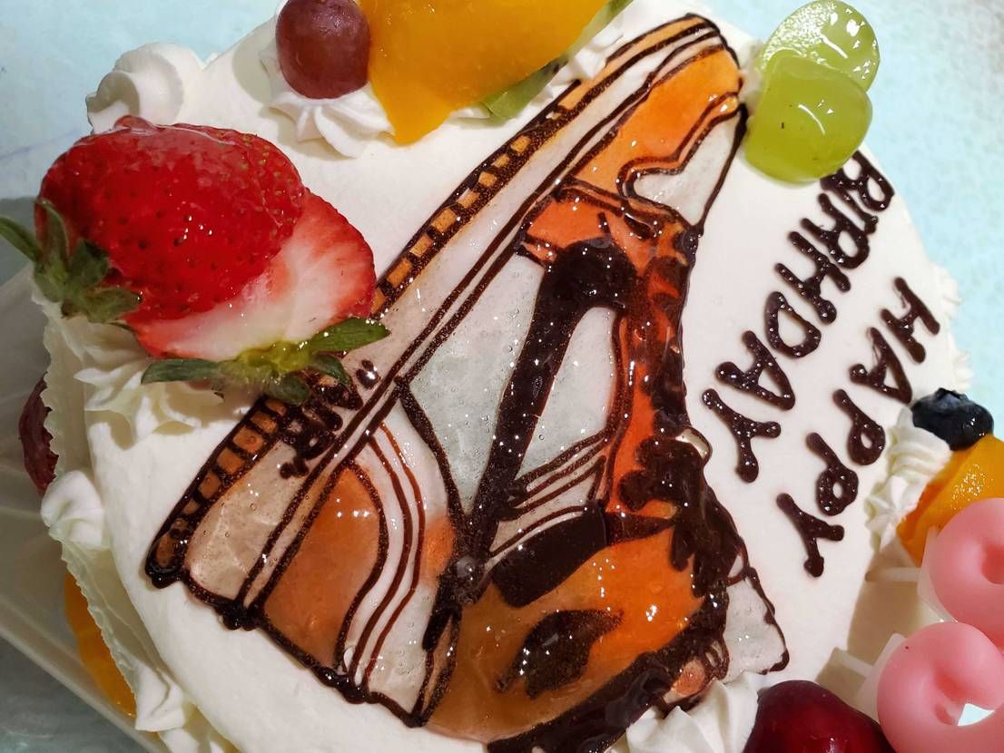 誕生日ケーキ😍
普通に嬉しい😢