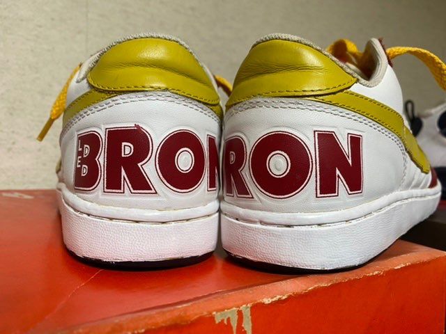 本日は、ターミネーターlowレブロン。後輩はマクドナルドカラーみたいですね。と言