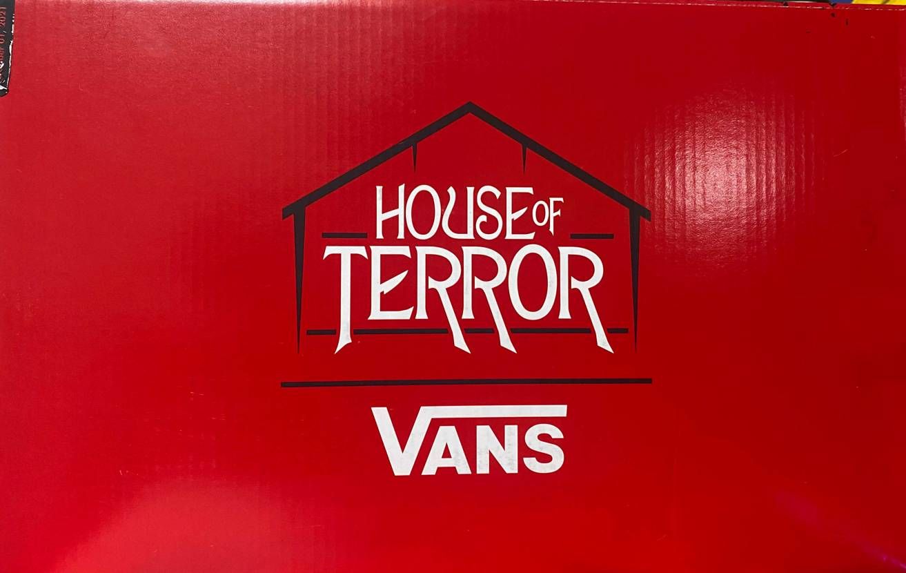 新宿にvans フレディ受け取りに行ったら、右足27.5 左足28のサイズ違いで