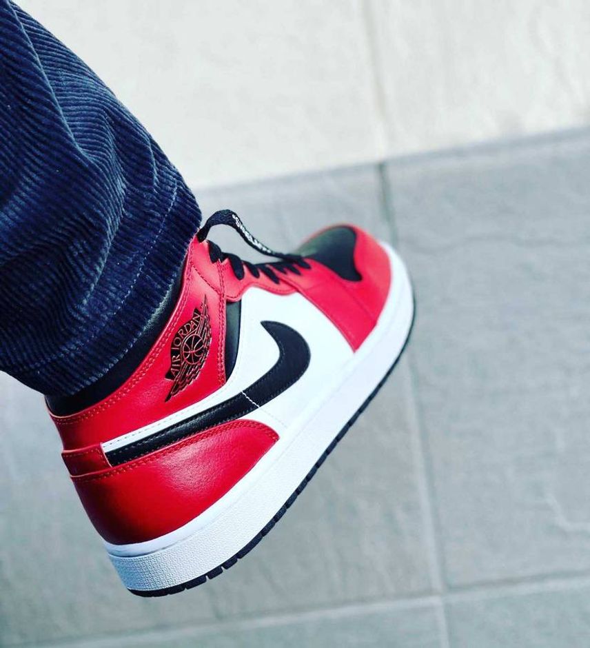 新春一発目はこいつ👟✨初詣やらで歩き回るからあえてのMID👍