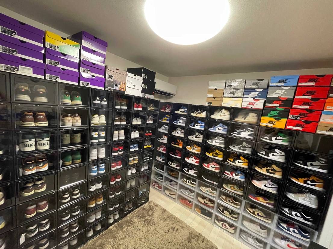 今日からお盆休み突入🏖️🍧☀️🌊
半日暇だったのでスニ部屋の整理しました👟📦置