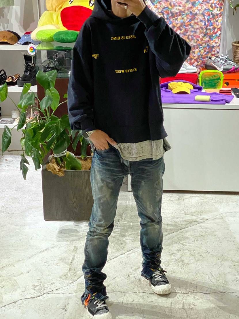 とある寒い日はこんな感じ。🥶
Kanyeのマーチはとにかく生地が良い🔥🔥