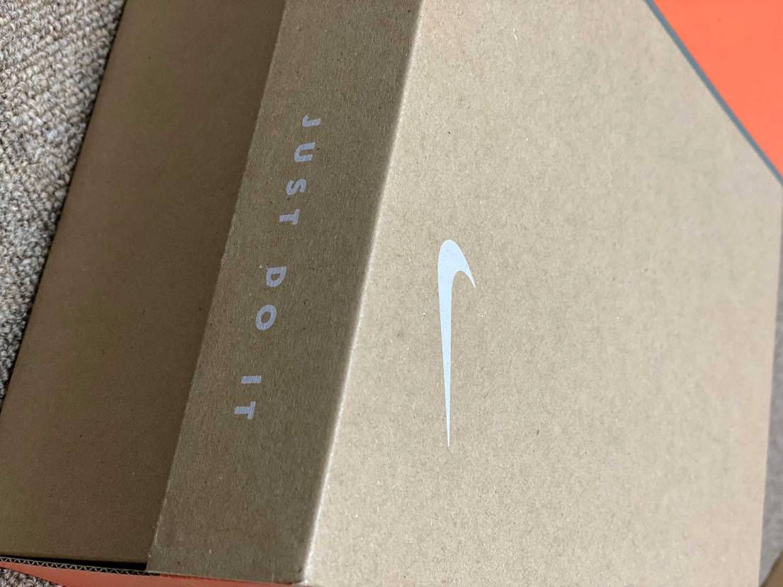 久しぶりの投稿‼️
新たに昨日仲間になったAF1'07premium👟