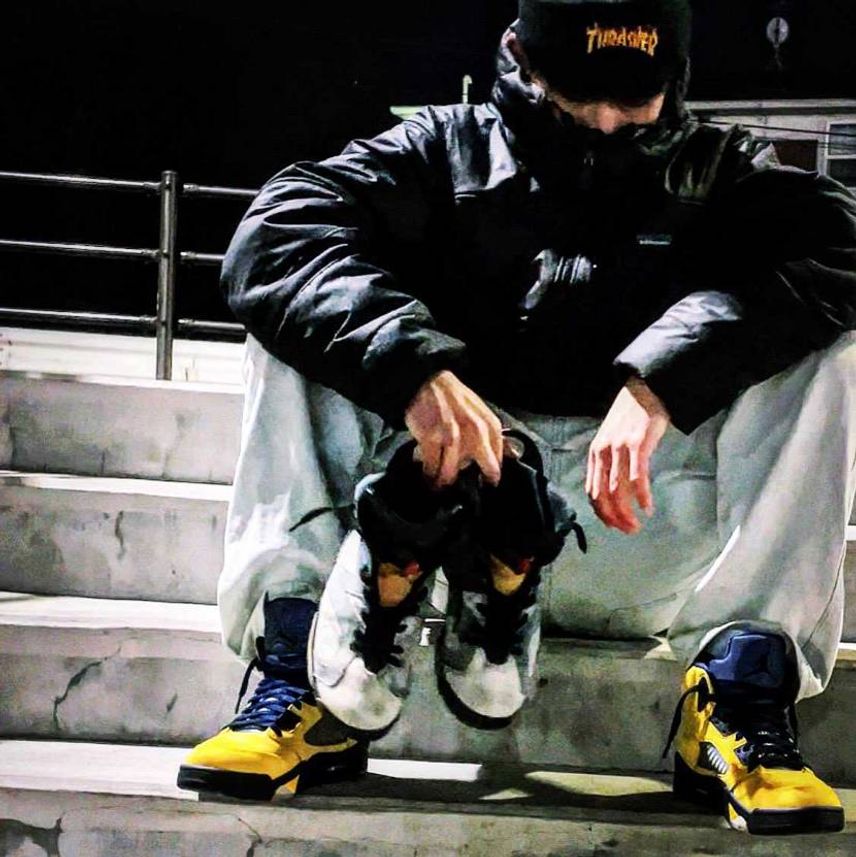 Air jordan5 Michigan ^_^
質感最高です。
