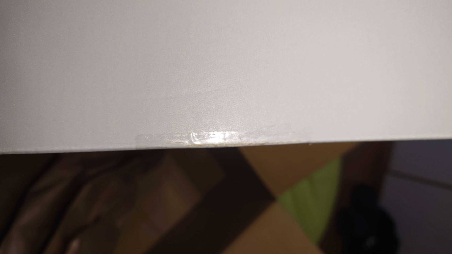 おい！スニダン！BOXテープで補修しとるやんけ！ちゃんと鑑定してるんか？消しても