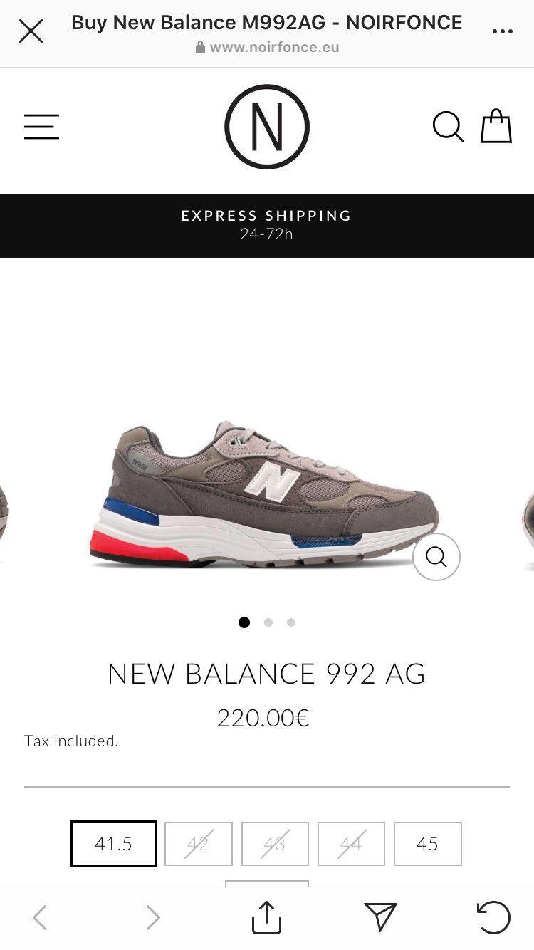 これは普通の992とは別物なのだろうか？？
ソールが変？