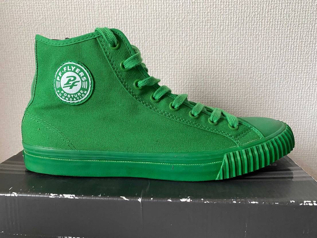 レア物じゃないけどずっと探してたスニーカーやっと見つけました！グリーンアーミーメ