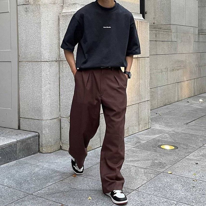 AJ1をこれくらいの丈感のパンツで合わせるのが好きです🫠