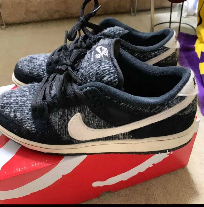 このNIKE SBの名前を知っている方、いらっしゃいますか？
教えて頂きたいで