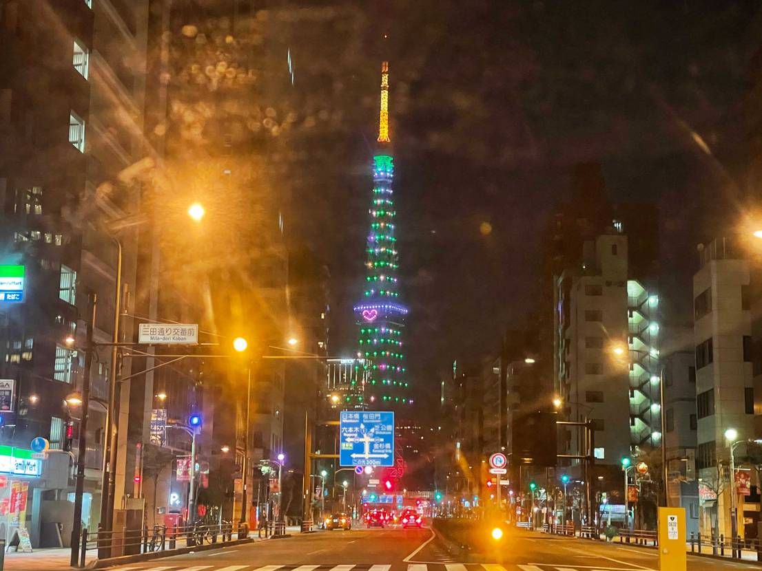 スニーカーと関係ありませんが、早いXmas気分を味わって下さい😆
