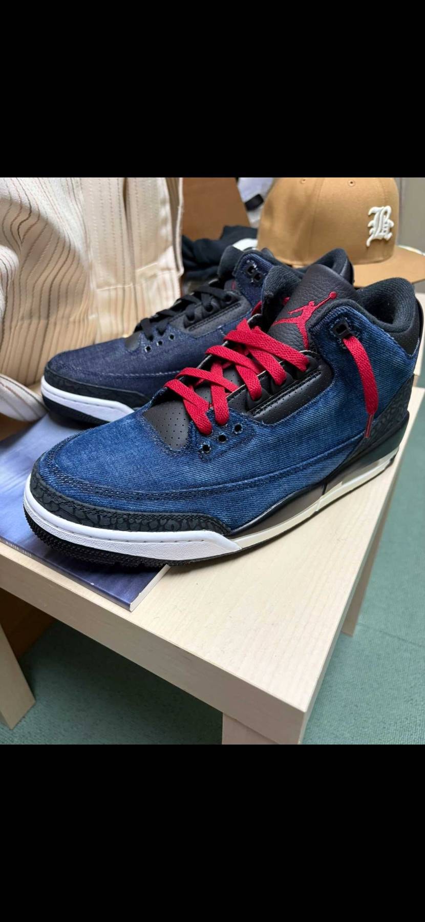 とりあえず片足だけ色落とし
もうちょい薄くしたいけど一旦これでやめておく😇