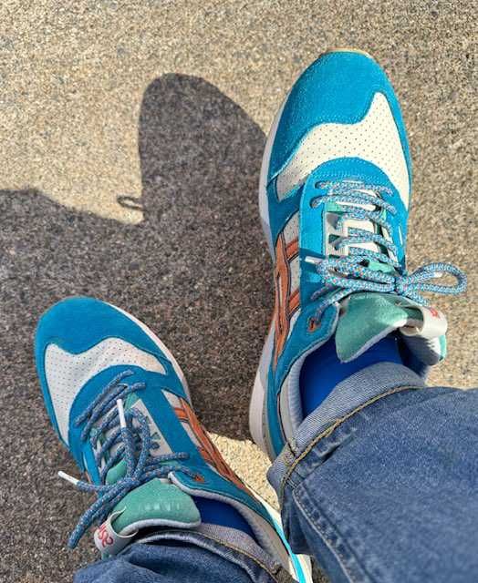 本日はMOROさんの投稿を見て
一目惚れしたasicsのスニーカー履きました。