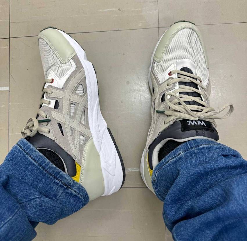 今日はアシックスタイガーとW.W.の
ＧＥＬ-ＤＳ ＴＲＡＩＮＥＲです。

