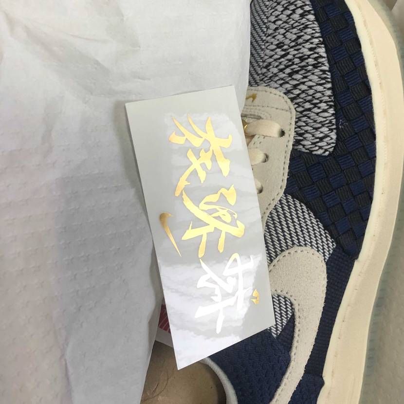 このシールって入ってたらあたり的なやつですか?