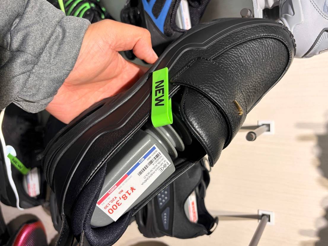 ABCに普通に売ってた。
履いた感じ割りと良かったよ！
買おうか悩む。。