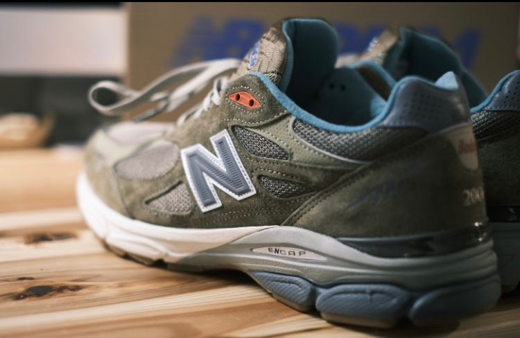 Bodega×New Balance 990V3 
関税消費税4500円でした