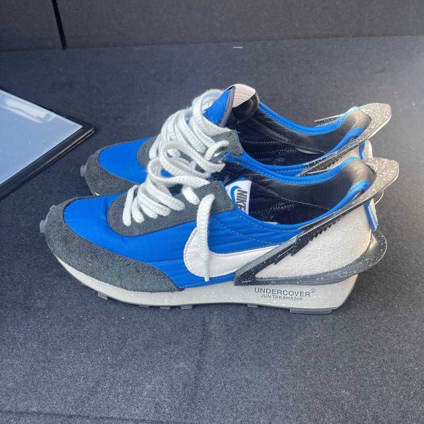 定期的に履きたくなるアンカバ
デイブレイク👟
いいスニーカーやで!
ゴツ