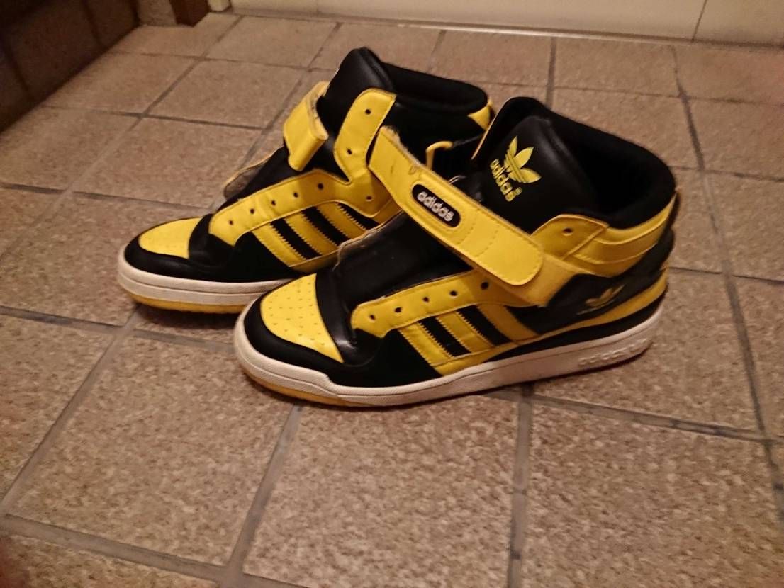 アディダスに詳しい方、教えてください！
フォーラムミッドのスタイルコード G05