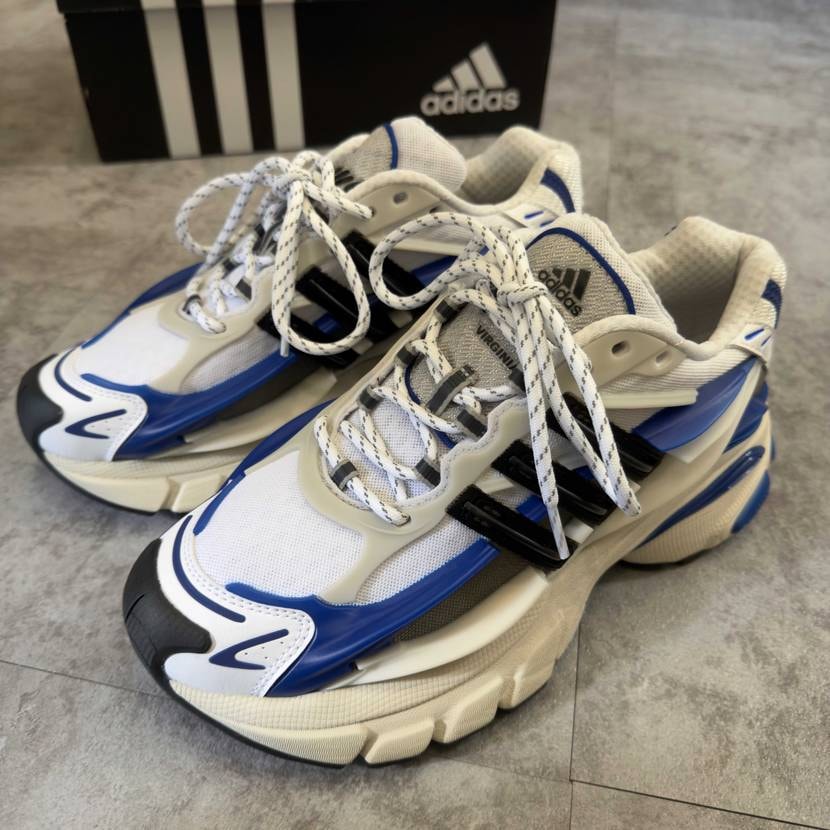 実物良すぎる‼️
ブラックもめっちゃいいけど個人的にはブルー派😊

ブラッ