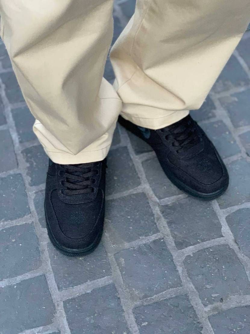 stussyフォース1をおろしました。
これ履き口から内側にかけてが革なんです