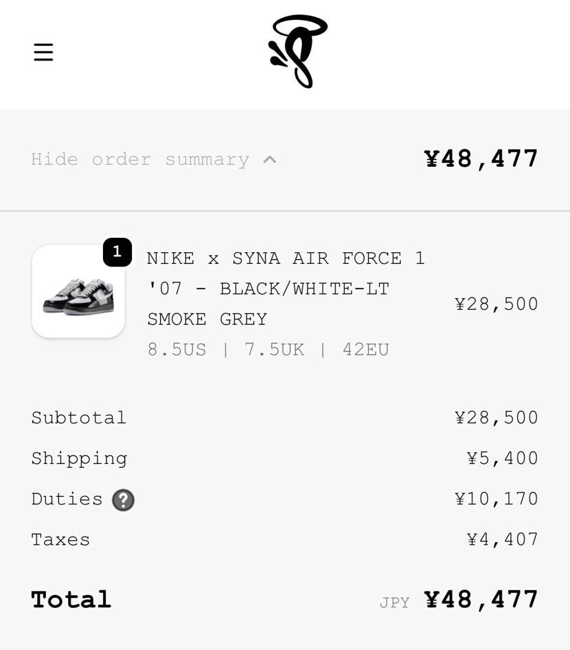 好きなアーティストコラボは公式サイトで買いたいという謎の意志！高いけど、、
セ