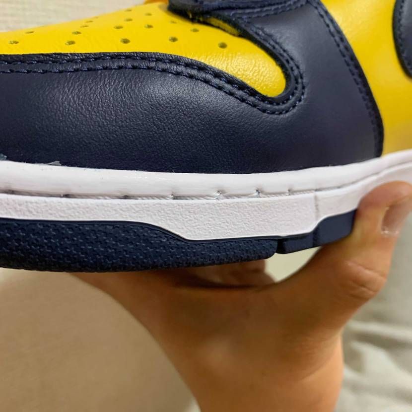 NIKE DUNK HIGH "MICHIGAN"