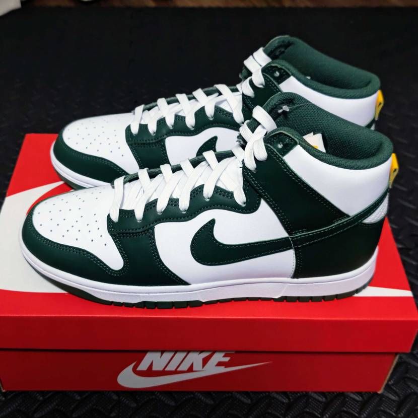 プログリーンの代わりに
ありな気がする🧐🧐🧐
#nike
#dunk