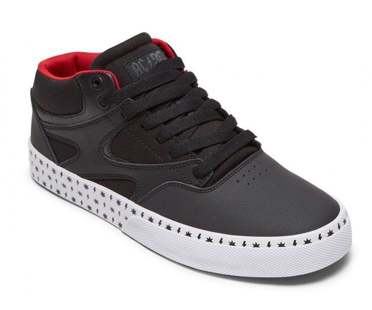 スニーカー好きのおじさん達は金に目が眩んでるのか？
こんなにイカしたスニーカー