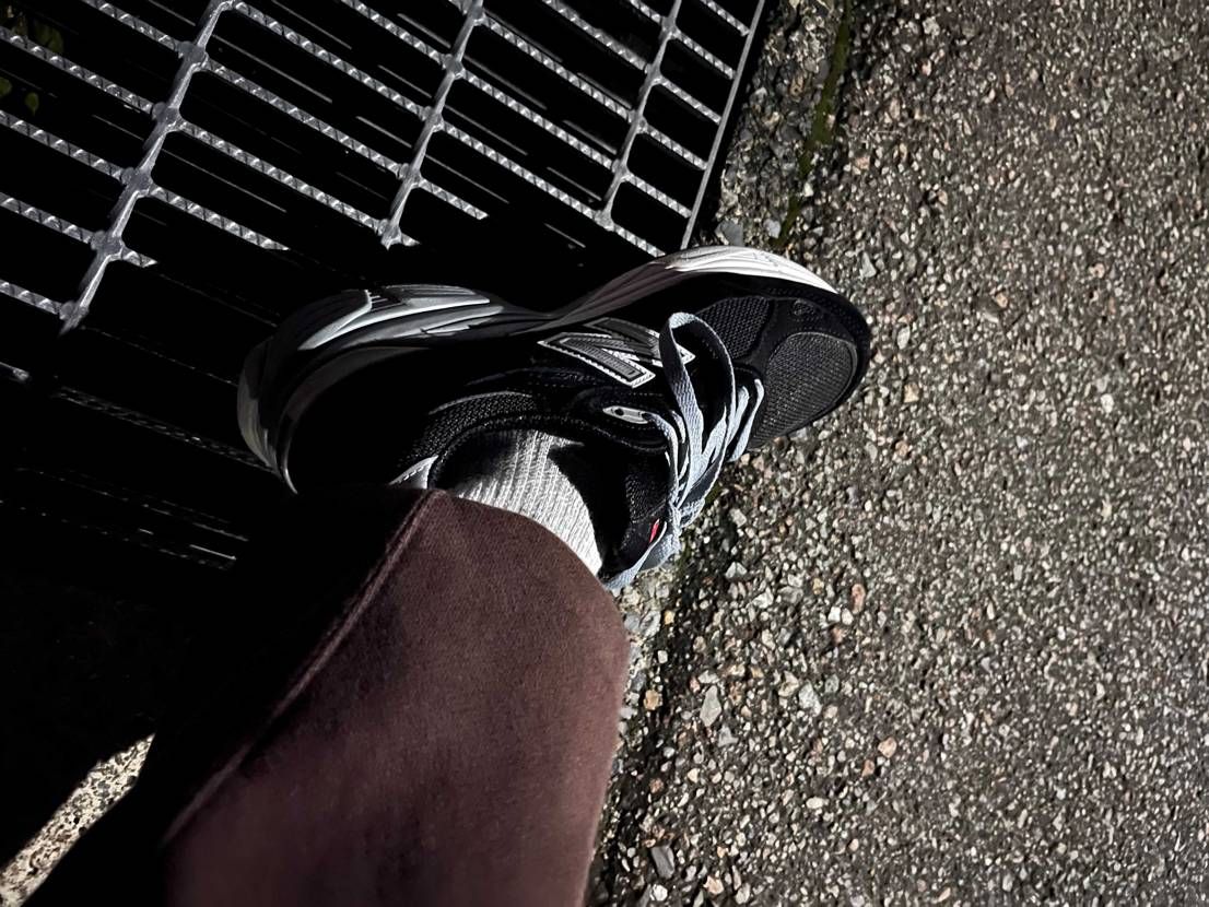 この前スニダンで買ったV3ブラック、やっぱりかっこいいなあ、、、けどやっぱり履き