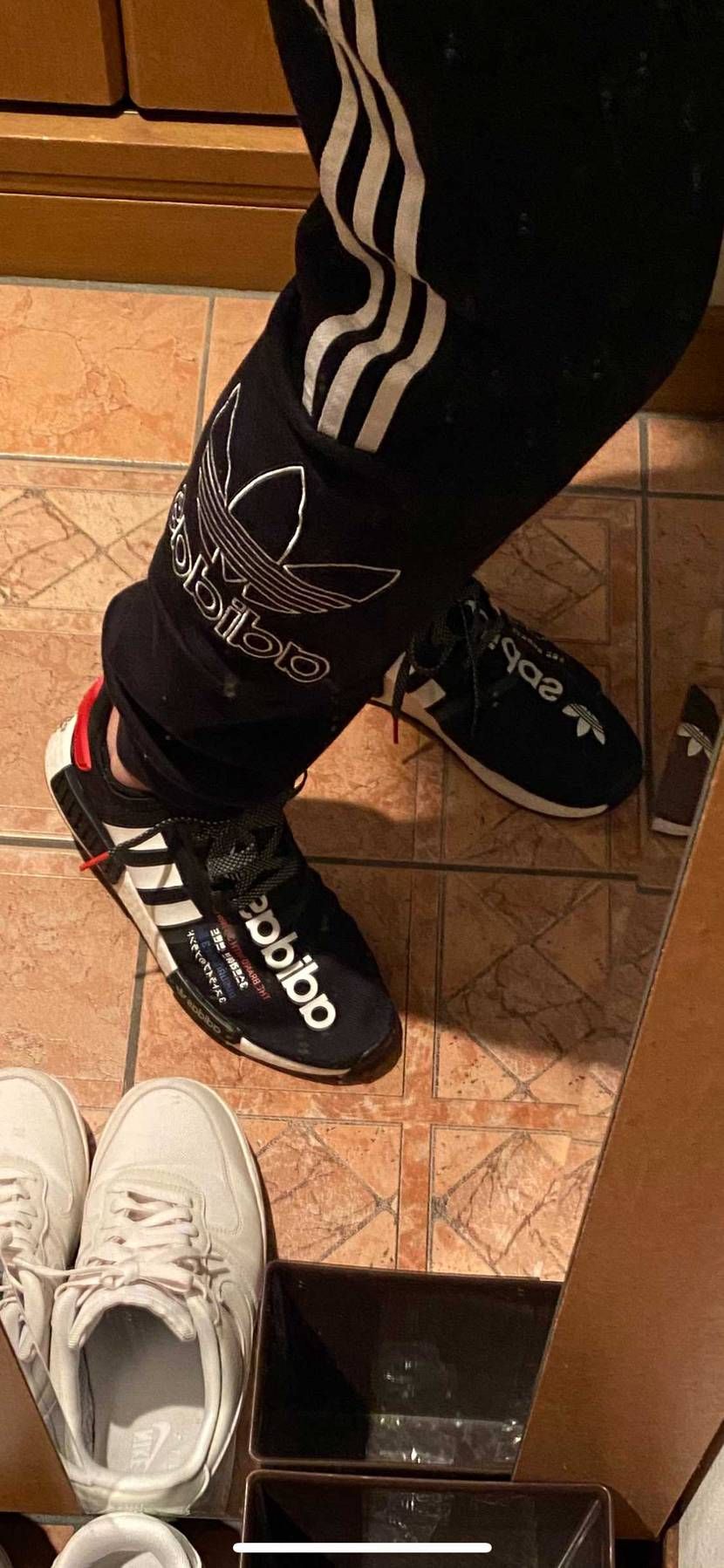 新年初おろしはアディダス！！