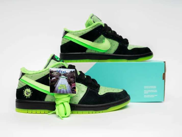 こんなのがありました。寄付のものだと思います。
SB Dunk Low Pro