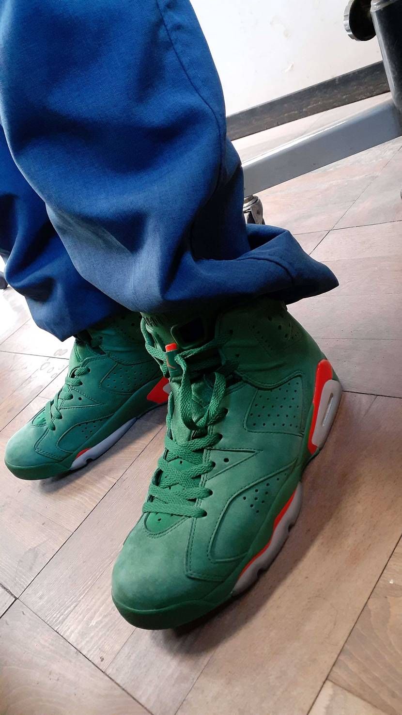 おはようございます、
本日はjordan 6 s Gatorade
green 