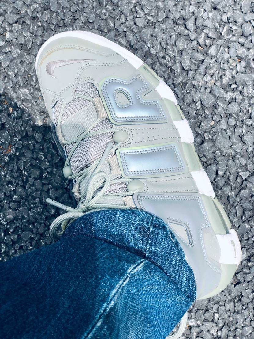 久しぶりに、ジーンズで現場立ち会い。
NIKEのW NIKE AIR MORE