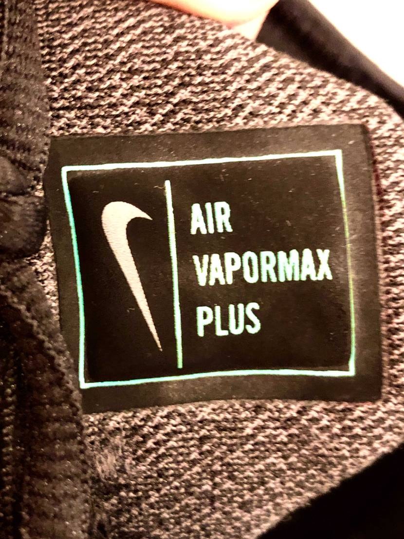 昨日は、曇り後、雨の予報☔️。ジーンズに、NIKE VAPO