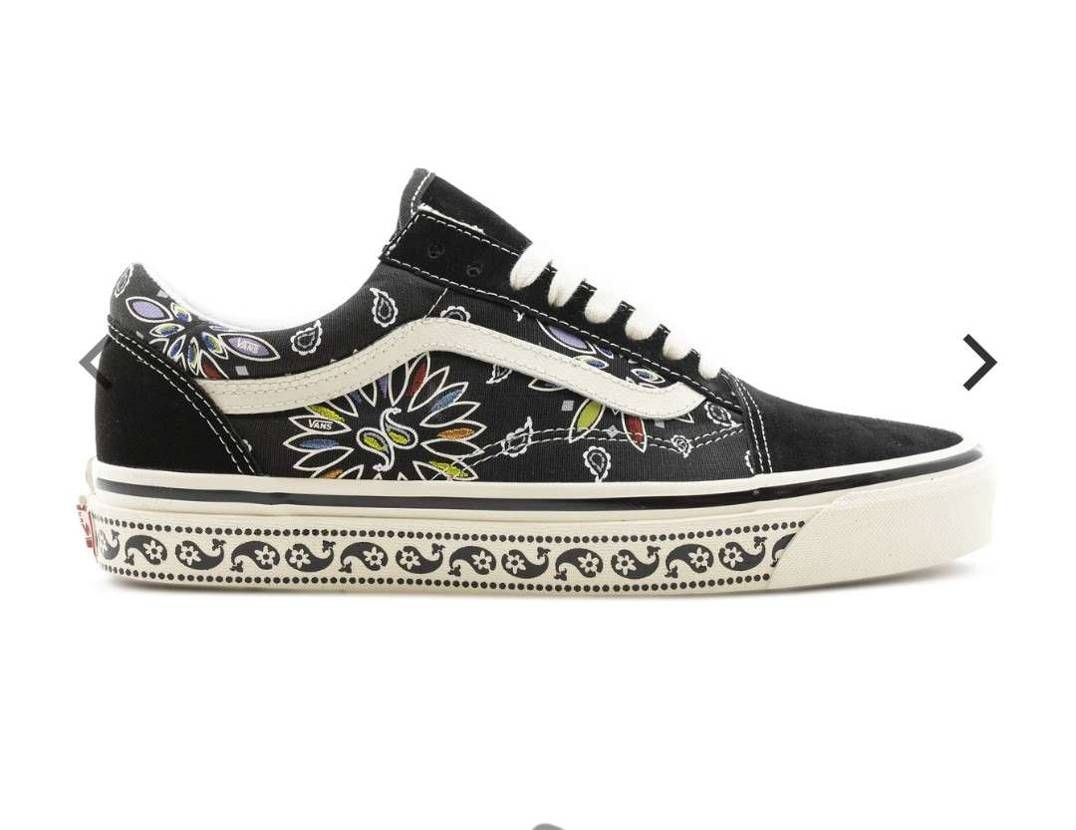 このオールドスクール、日本での発売ってありますか？