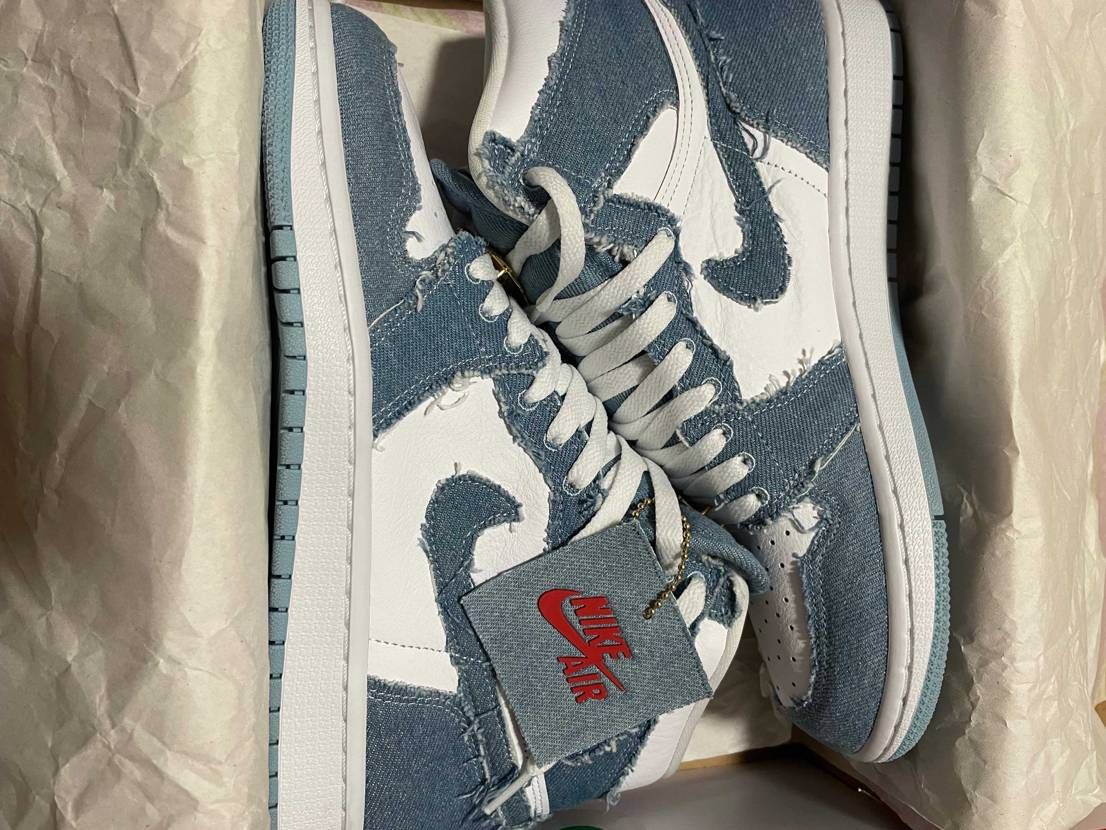 aj1のデニムばり可愛いじゃん🩵
履き潰します✌️