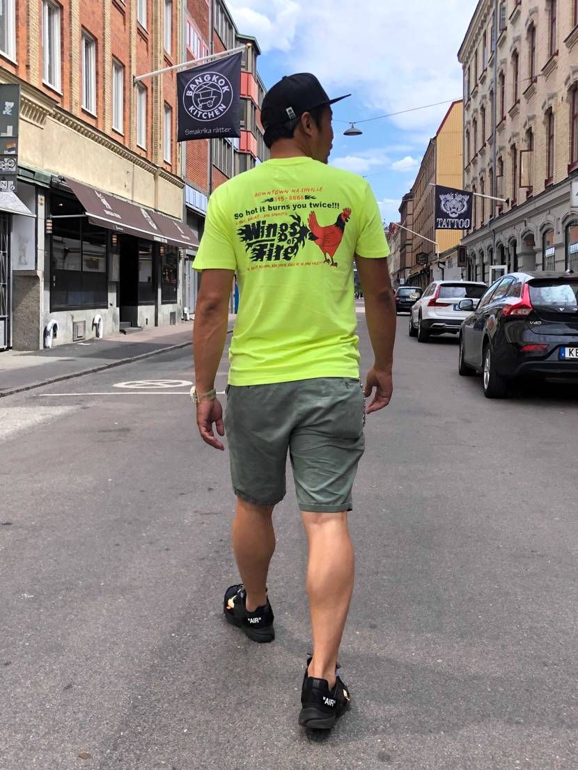 おっさん、夏、プレスト！

写真の切り取りめんどくさいから、そのまま載せてみ