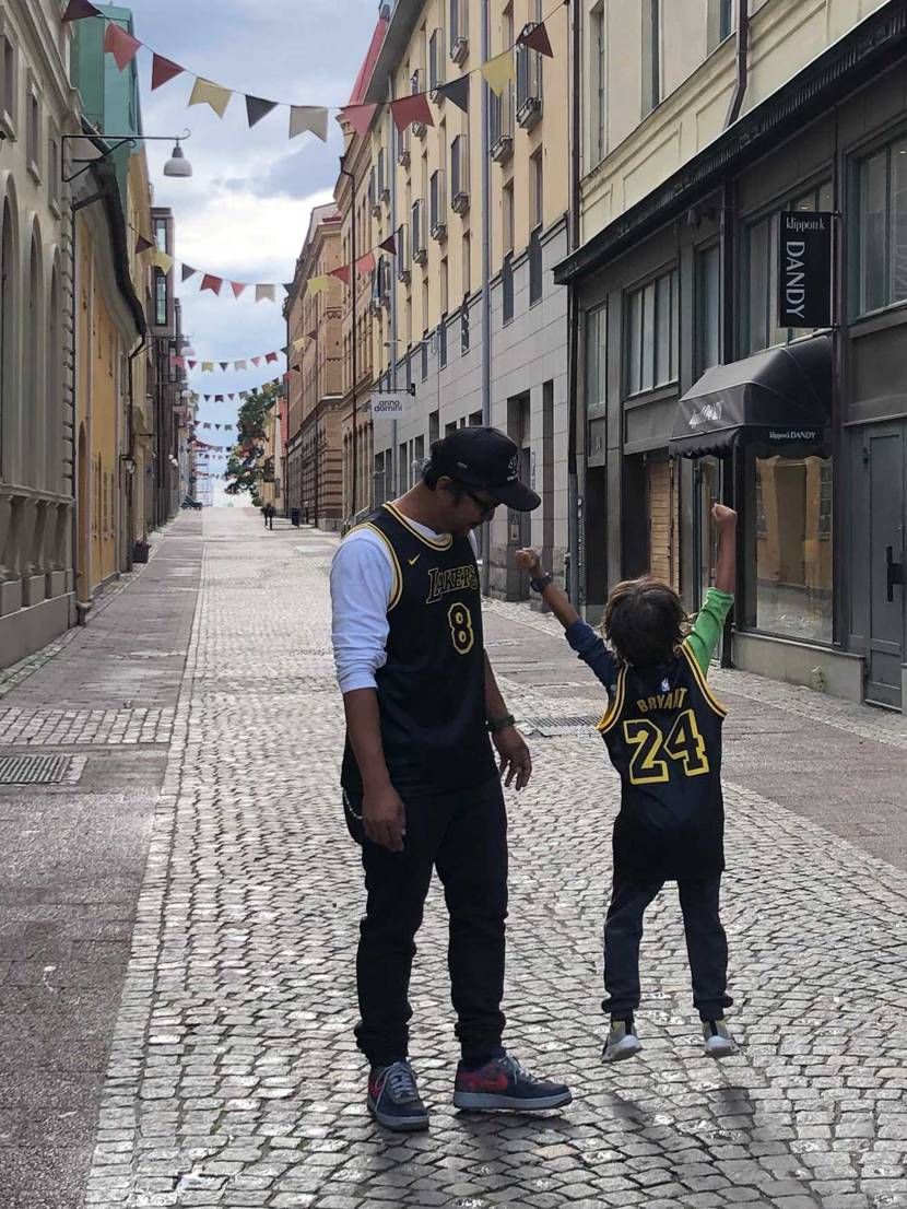 めっちゃめちゃ低いですが、チビジャンプしてます。

こんなユニフォーム服着る