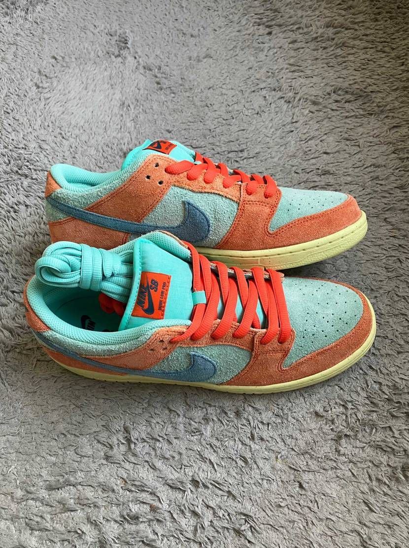 こっちのカラーは替えのレースもSBでした。