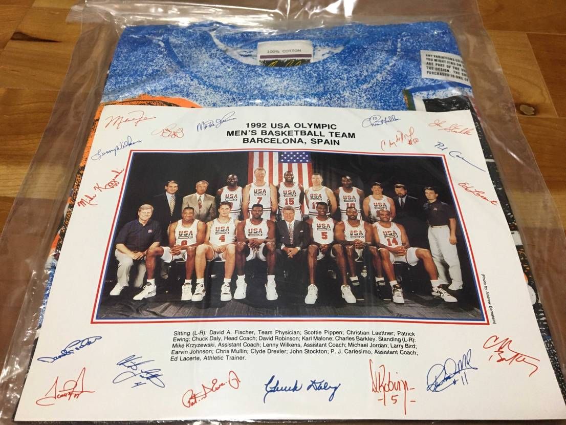 時代を彩るブランド服は今も昔も変わらない。
魅力ある服は時代を彩る鏡…。
