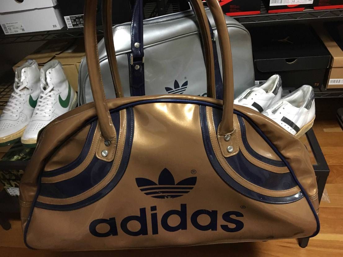 ディスプレイに欠かせない当時物が出てきた。