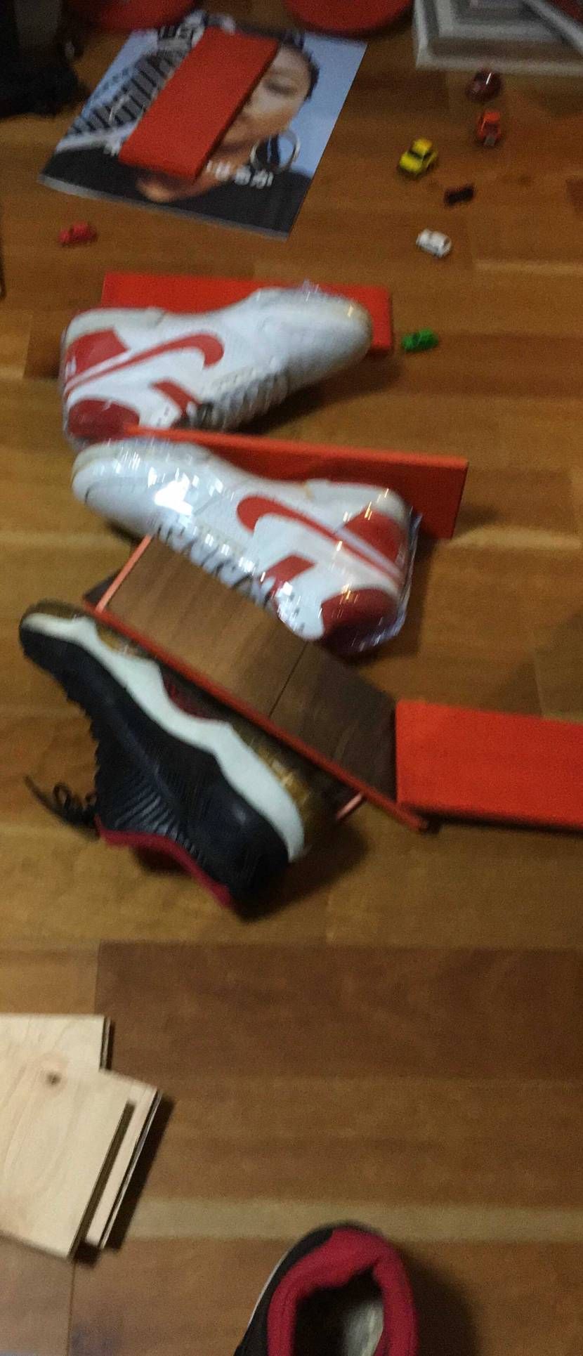 揺れた。棚吹っ飛びました。

まさかの開封時に🤣
必死